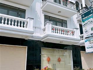 Bán nhà phố thương mại thăng long 3.321 tỷ
