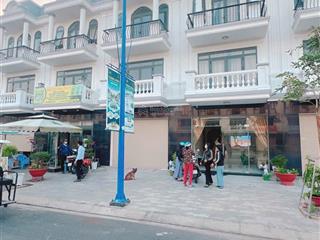 Bán gấp rút nhà phố thăng long giá 2,989 tỷ