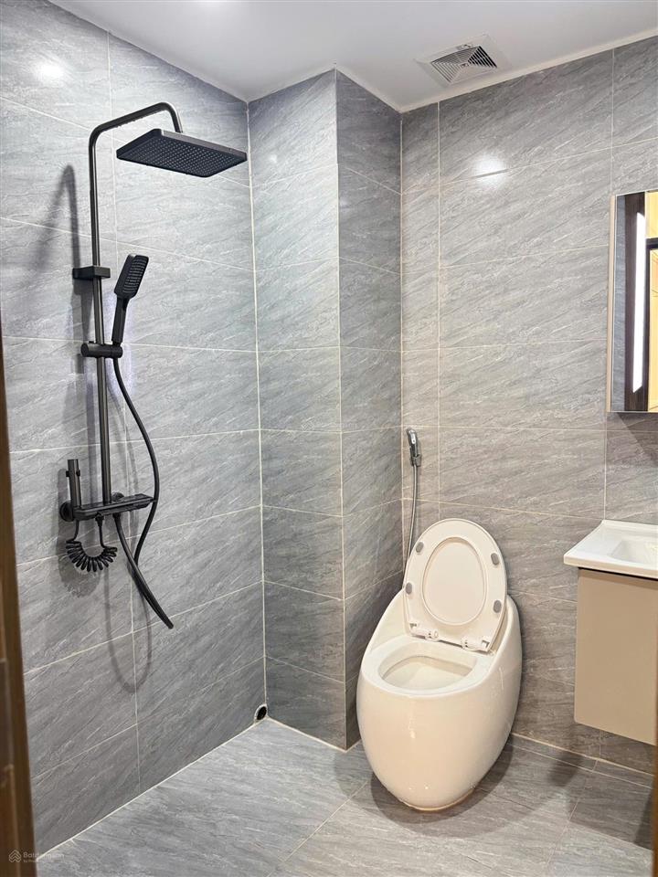 Trung tâm kđt trung hoà nhân chính căn hộ 3 ngủ cần bán gấp