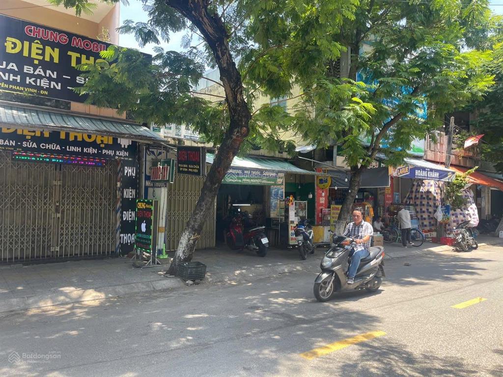 Bán nhà hai tầng mặt tiền nguyễn phan vinh, vị trí đắc địa gần biển