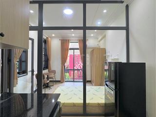 Hiếm hiếm  chdv 1pn ban công 45m2 luxury ngay phố ẩm thực phan xích long
