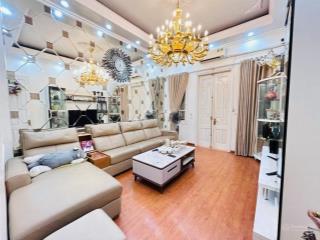 Mặt phố quận tây hồ  kinh doanh tốt  nhà chắc chắn  thông tứ tung