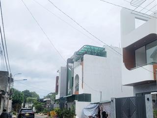 Nhà 2 tầng thoáng mát ở ngay long phước quận 9