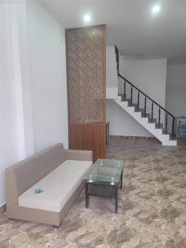 Nhà 2 tầng thoáng mát ở ngay long phước quận 9