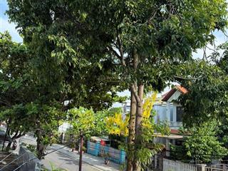 Tân an hôi an qnam  nha măt tiên 2 tâng đươg 10.5m  ngan 10x21.2m gia chi 9ty