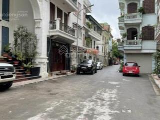 Bán nhà nguyễn văn cừ, gia thuỵ, 5 tầng thang máy, gara ô tô 7 chỗ, gần mặt phố nguyễn văn cừ