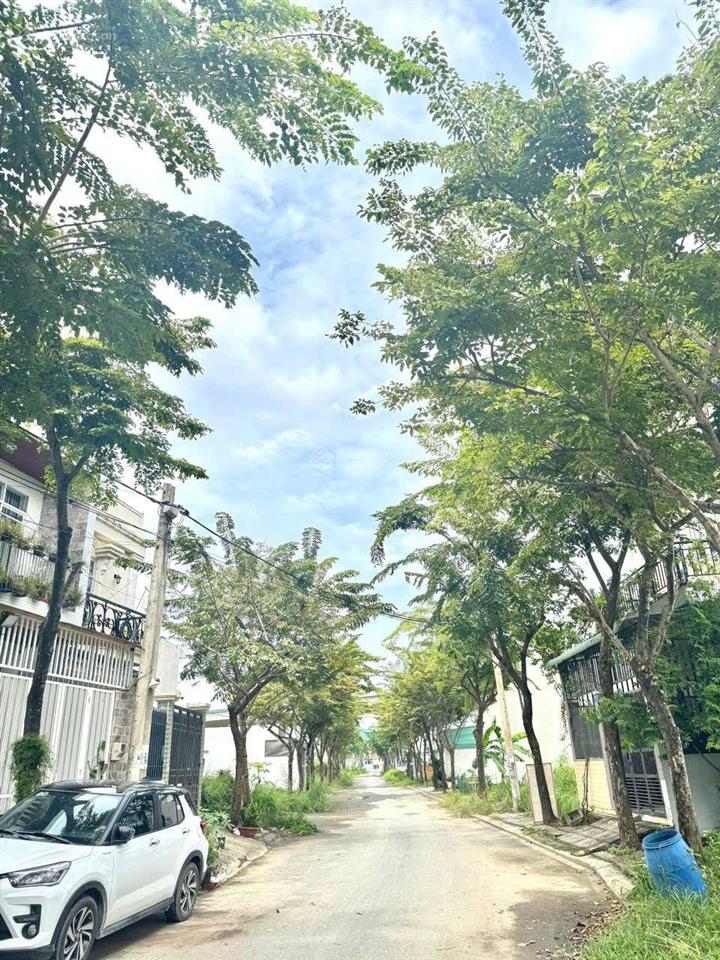 (chủ gởi) cần bán lô đất 230 nguyễn xiển gần vinhomes grandpark