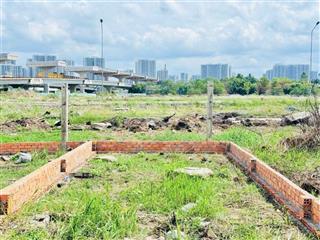 Bán lô đất ngay việt nhân villa nguyễn xiển giá tốt nhất khu vực