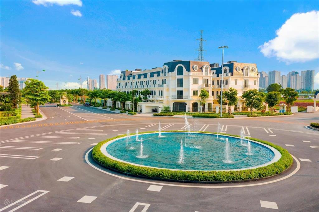 Biệt thự giá 210 triệu/m2. chính chủ cần bán căn 169m tại an lạc green symphony. nhà sẵn nhận ngay.