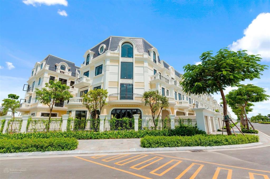 Biệt thự giá 210 triệu/m2. chính chủ cần bán căn 169m tại an lạc green symphony. nhà sẵn nhận ngay.