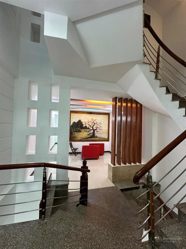 Bán nhà mặt tiền lê văn hiến, đối diện phường ngũ hành sơn, đà nẵng