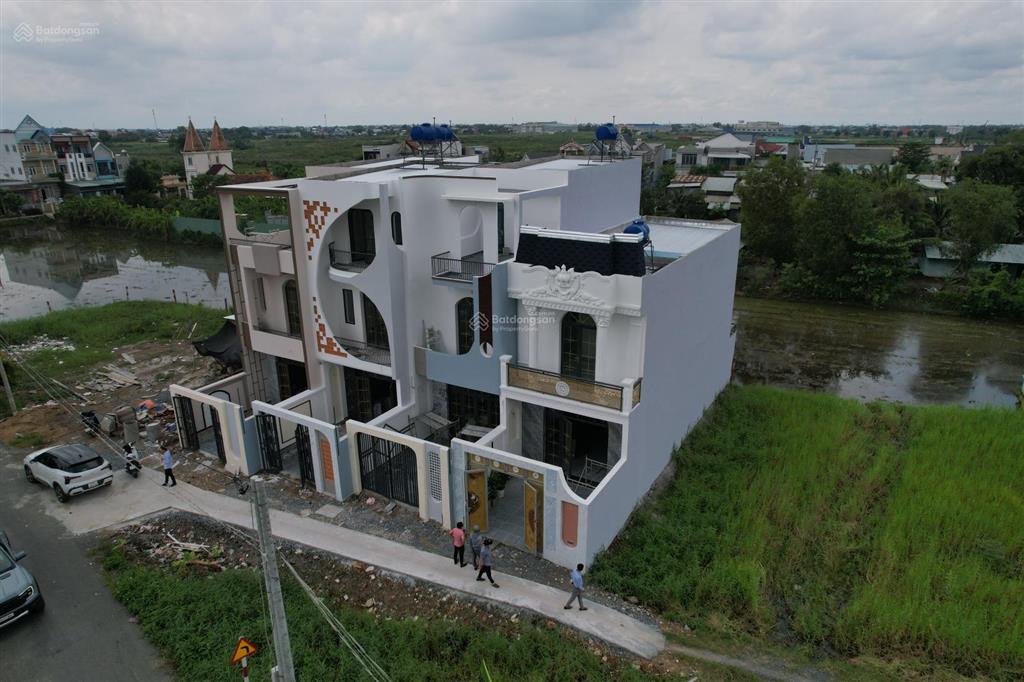 Bán nhà riêng đẹp tại đường hưng long, 2,95 tỷ, 148,9 m2, nhiều tiện ích