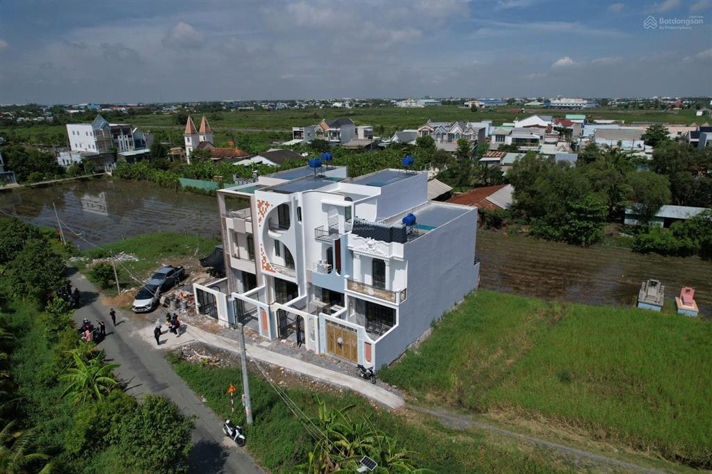 Bán nhà riêng đẹp tại đường hưng long, 2,95 tỷ, 148,9 m2, nhiều tiện ích