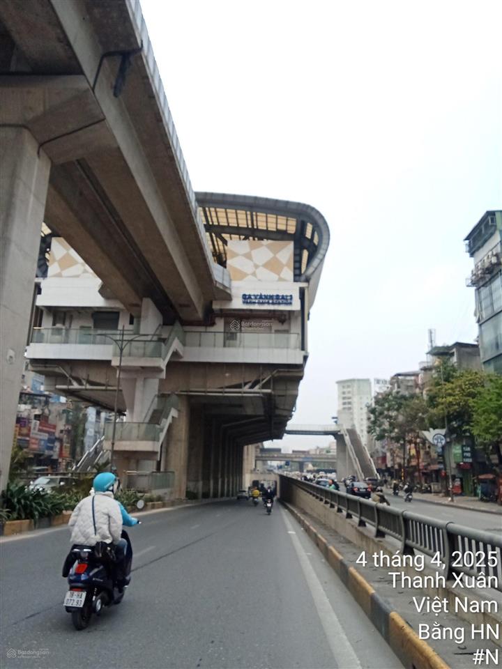 Hàng độc, ngã tư sở thanh xuân, nhỉnh 14 tỷ, nhà 40m2, 8tầng, mt 4m, gara ô tô, thang máy