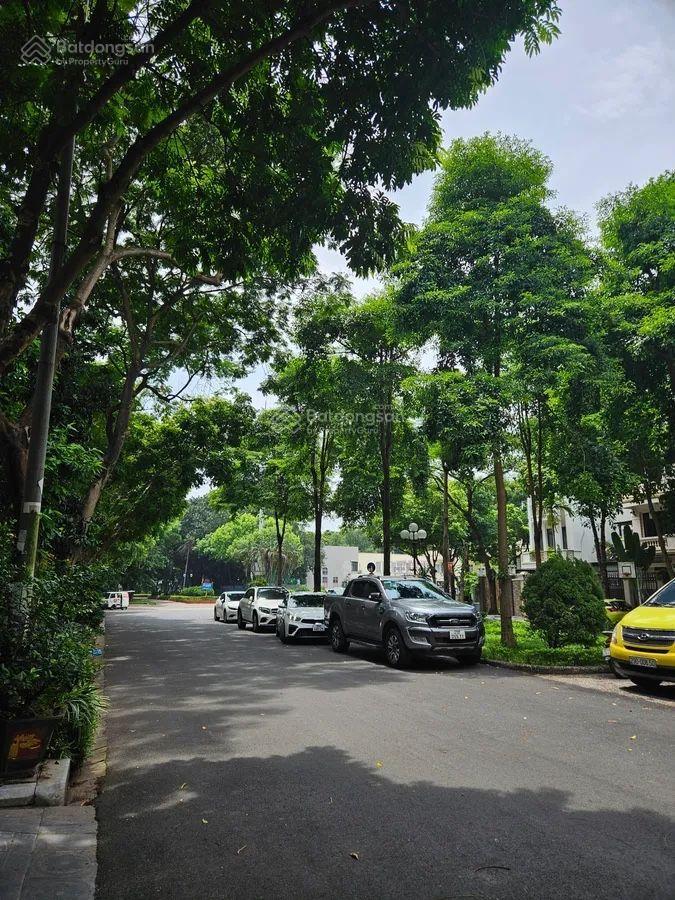 Mảng đất vàng, hiếm, 90 tỷ, 325m2, mt 30m, lô góc 3 mặt đường, nguyễn xiển thanh xuân, vỉa hè 9m