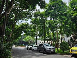 Mảng đất vàng, hiếm, 90 tỷ, 325m2, mt 30m, lô góc 3 mặt đường, nguyễn xiển  thanh xuân, vỉa hè 9m