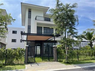 Biệt thự góc 3 mặt tiền 14,7x20m view sân golf hồ sinh thái 1 trệt 2 lầu. giá 13,8 tỷ
