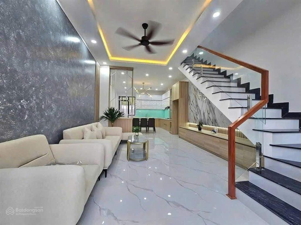 Bán nhà riêng mặt phố giá 2 tỷ, 95m2 tại phường chánh hiệp tp. hcm