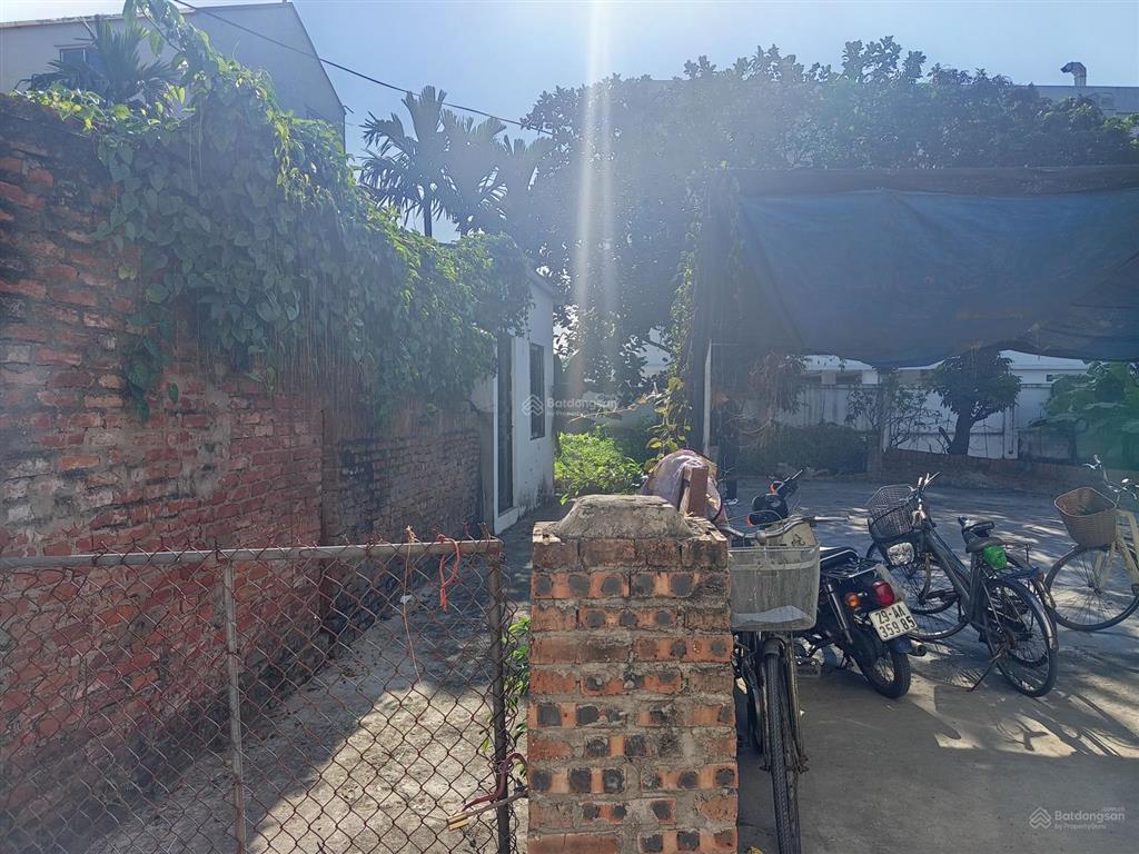 Bán đất 42m thôn vàng xã cổ bi gia lâm hn
vị trí đẹp gần trục chính giá tốt