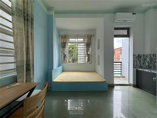 Trống sẵn 1 phòng 2 cửa sổ, ban công siêu thoáng full nội thất gần bệnh viện lê văn thịnh
