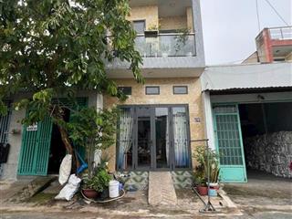 Bán căn nhà mặt tiền đường nhựa  xã đông thạnh  huyện hóc môn. diện tích  4 x 14 nhà đúc 1lầu