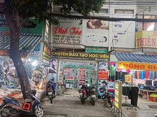 Bán căn nhà mặt tiền ngay chợ hiệp thành, quận 12. diện tích 4 x 19m nhà đúc trệt, 1 lầu