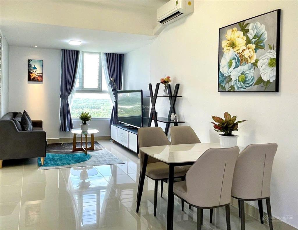 Bán căn 73m2 giá 2.650 tỷ gọi em 0383 891 *** quỳnh