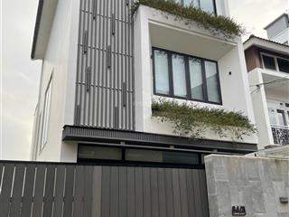 Cần bán nhà mới siêu phẩm 235m2 view thoáng cách trung tân tp 2km tại đà lạt