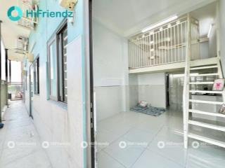 Phòng bancol gác cao 2m, có thang máy, siêu rộng ở được gia đình
