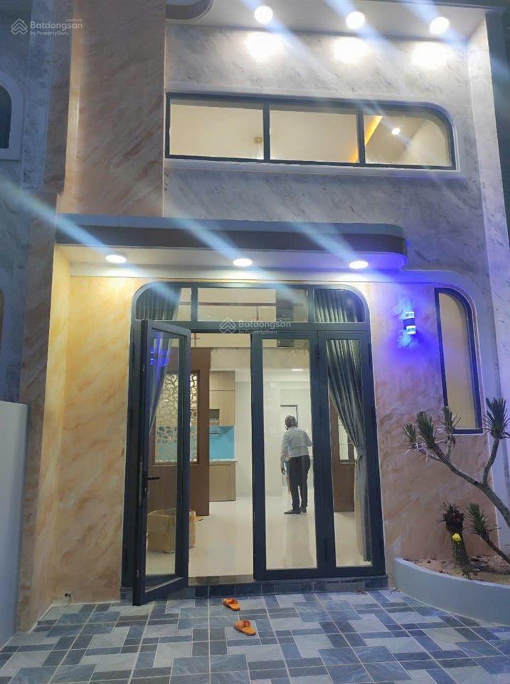Nhà trệt lửng tỉnh lộ 7, củ chi 5x20=100m2, sổ riêng, xây kiên cố, giá 1 tỷ, ở cho thuê tốt.