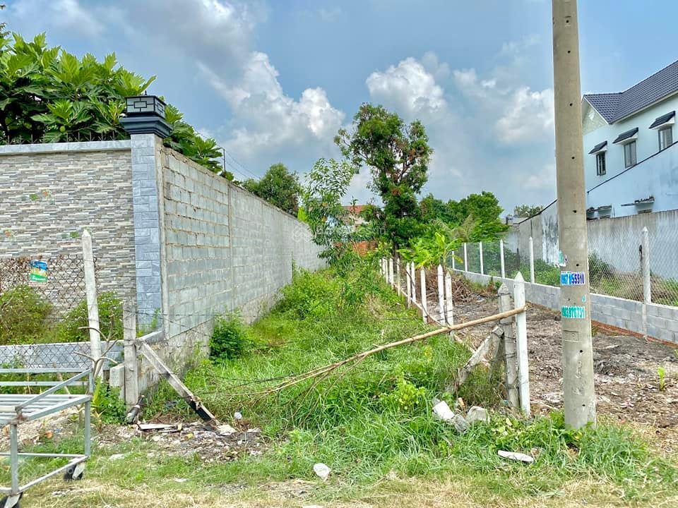 Tôi bán gấp lô đất 195m2 đường trần thị ngần, thị trấn củ chi gần nhà thờ bắc hà, giá 1 tỷ 050, shr