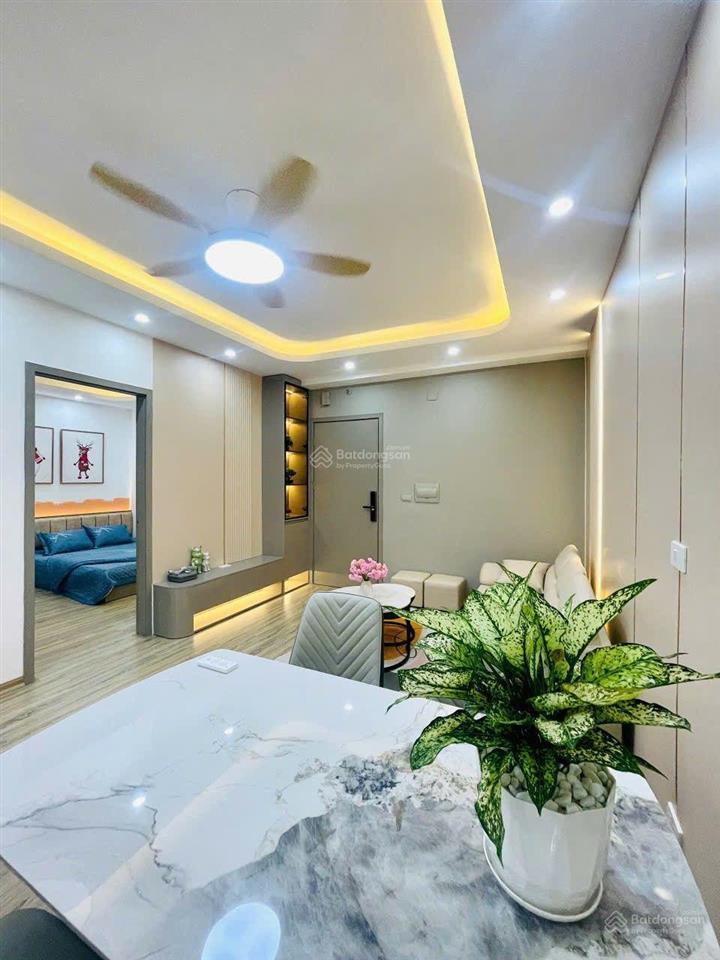 Chính chủ cần bán căn 68m full nội thất mới khu 11 tòa mặt đường cienco5