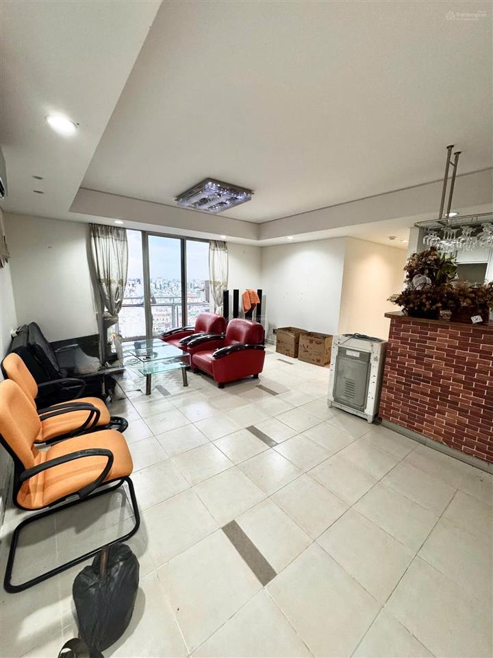 Cho thuê chung cư botanic towers, 3 phòng ngủ 2wc, ban công 110m2, ở phú nhuận, hcm