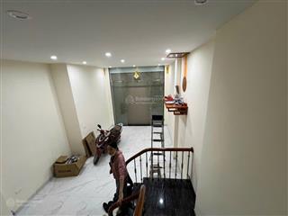 Bán nhanh nhà đại la 2 thoáng kd 40m 5t 3pn + 1 phòng thờ , ô tô vào nhà . nhanh kẻo lỡ cơ hội nhé