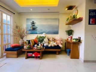 Sang trọng! ngang tận 7m  sd 80m2  2 tầng, 2 oto nơ trang long, bt. định cư cần bán gấp 8,3 tỷ