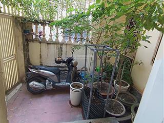 Hàng hiếm q3! ngang khủng 11m 80,6m2 3 tầng (4pn) hxh võ thị sáu (bên phải) giá 23 tỷ 0966 547 ***