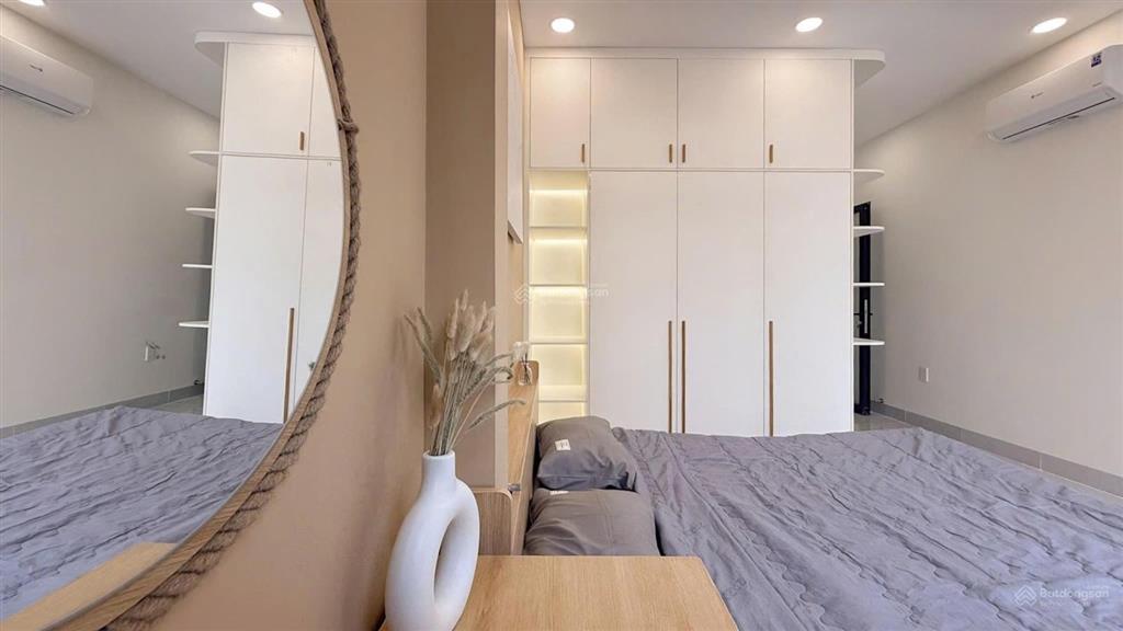 Nhà đẹp  ở ngay! nhà 4 tầng full nội thất, dt 4x17m  62m2 nguyễn trọng tuyển, pn chỉ 9,75 tỷ tl