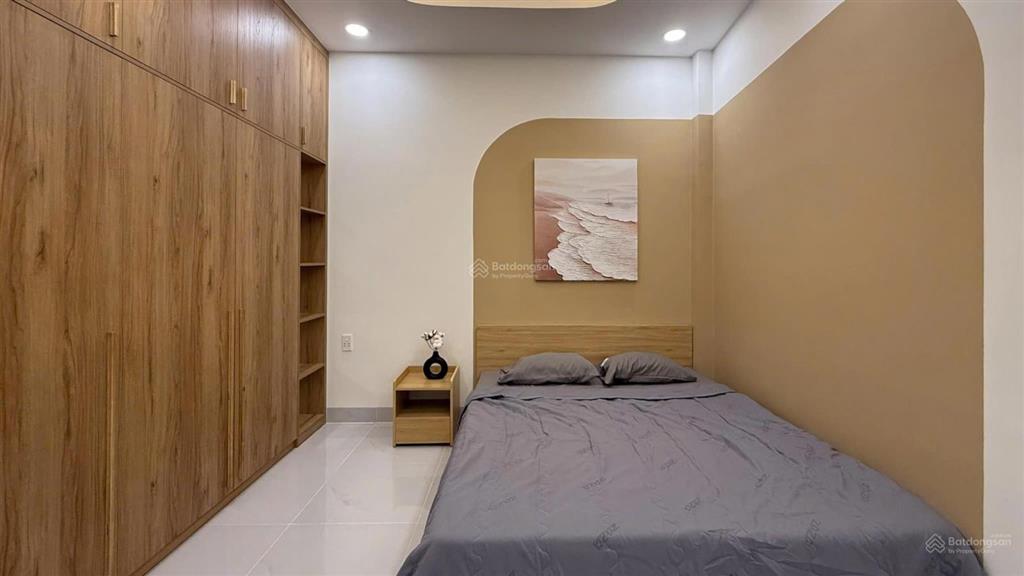 Nhà đẹp  ở ngay! nhà 4 tầng full nội thất, dt 4x17m  62m2 nguyễn trọng tuyển, pn chỉ 9,75 tỷ tl