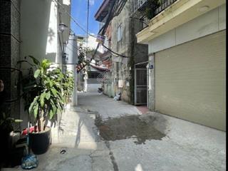 Bán nhà riêng 30m2, 7,2 tỷ tại phố trạm, long biên, hà nội