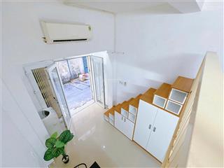 Nhà mini có gác ngay mặt tiền hẻm lê văn sỹ gần đại học văn hiến