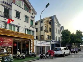 Bán nhà mp cự lộc, thanh xuân  lô góc 2 mt  kd đỉnh  hàng xóm royal. 147m2xmt 7,2mx4t. giá 62 tỷ