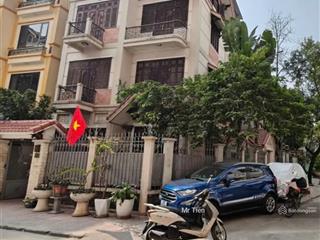 Cần bán căn biệt thự sân vườn mỹ đình, nam từ liêmsát phố phạm hùng 143m mt 20m, 4t. giá 41,5 tỷ