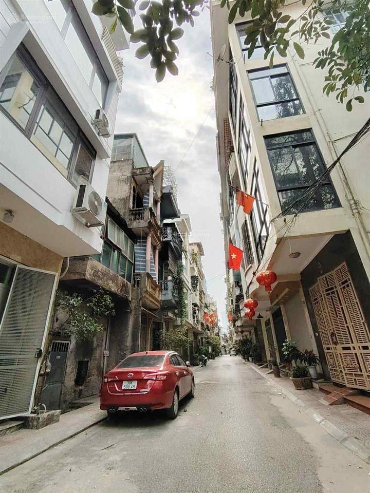 Nhà trung tâm ngọc lâm chủ tự xây phân lô oto tránh vỉa hè 2 thoáng ngõ thông tứ tung