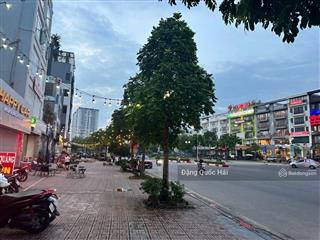 Tòa văn phòng mặt phố hồng tiến  mặt tiền khủng  kinh doanh  đón cầu trần hưng đạo