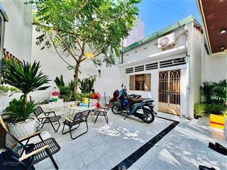 Siêu phẩm sân vườn nghỉ dưỡng 90m2 trung tâm tp.hcm giá chỉ 5 tỷ 790  thích quảng đức, pn