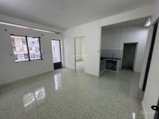 Cho thuê căn 2pn 1wc 60m2  chung cư nhiêu tứ 1, hoa sứ, phú nhuận sát khu phan xích long