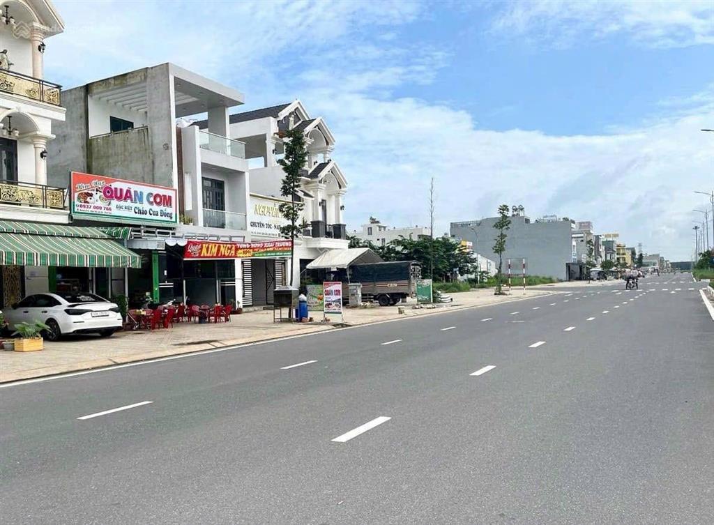 Bán lỗ tđc lộc an, 125m2 1tỷ950 , sổ sẵn đông dân ngay trục chính dt 769 kết nối ra sân bay