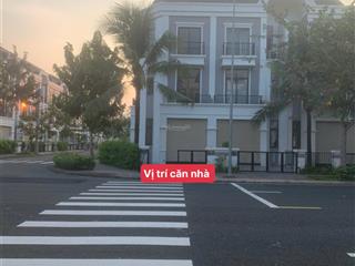 Chính chủ bán căn nhà trừ văn thố, bàu bàng, bình dương giá 3 tỷ căn góc 3 mặt tiền 0979 913 ***