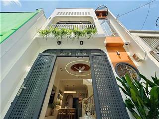 Nhà sổ chính chủ lê văn linh ,p13 ,q4 42,9m2