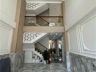 Mặt tiền đường số 41 .phường tân quy. q7.tp hcm 5 tầng chỉ 18.5 tỷ